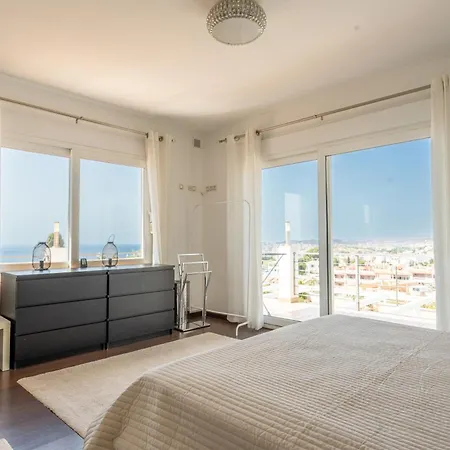 Spacious 3br With Pool And Sea Views - Hosted By Lapponia