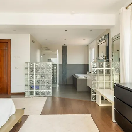 Spacious 3br With Private Pool And Sea Views Вилла Фуэнхирола