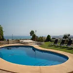 Spacious 3br With Private Pool And Sea Views *