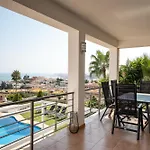 Spacious 3Br Villa With Pool And Sea Views