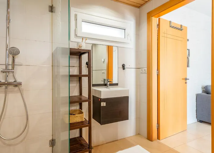 Spacious 3br With Private Pool And Sea Views