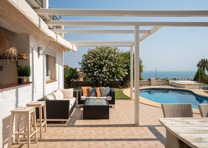 فيلة Spacious 3br With Private Pool And Sea Views فوينخيرولا