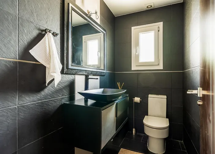 Spacious 3br With Private Pool And Sea Views フエンヒロラ