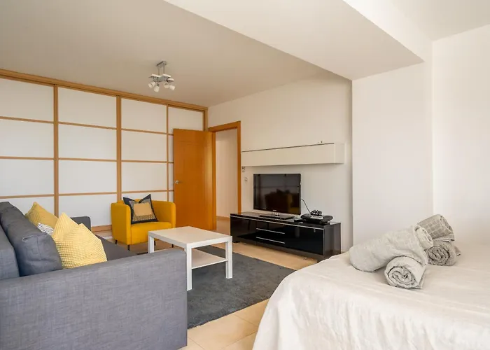 Spacious 3br With Private Pool And Sea Views ヴィラ