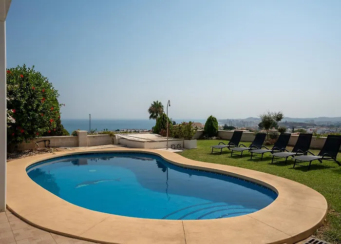 Spacious 3br With Private Pool And Sea Views *