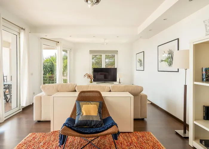 Spacious 3br With Private Pool And Sea Views 别墅 *