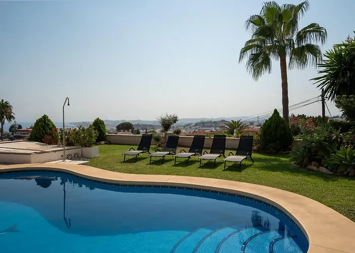 Spacious 3br With Private Pool And Sea Views 别墅 *