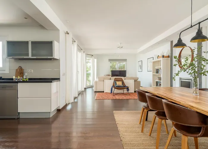 别墅 Spacious 3br With Private Pool And Sea Views 丰希罗拉